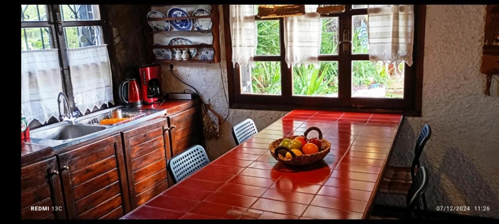 Phedra'S House Spata- Artemida Luaran gambar