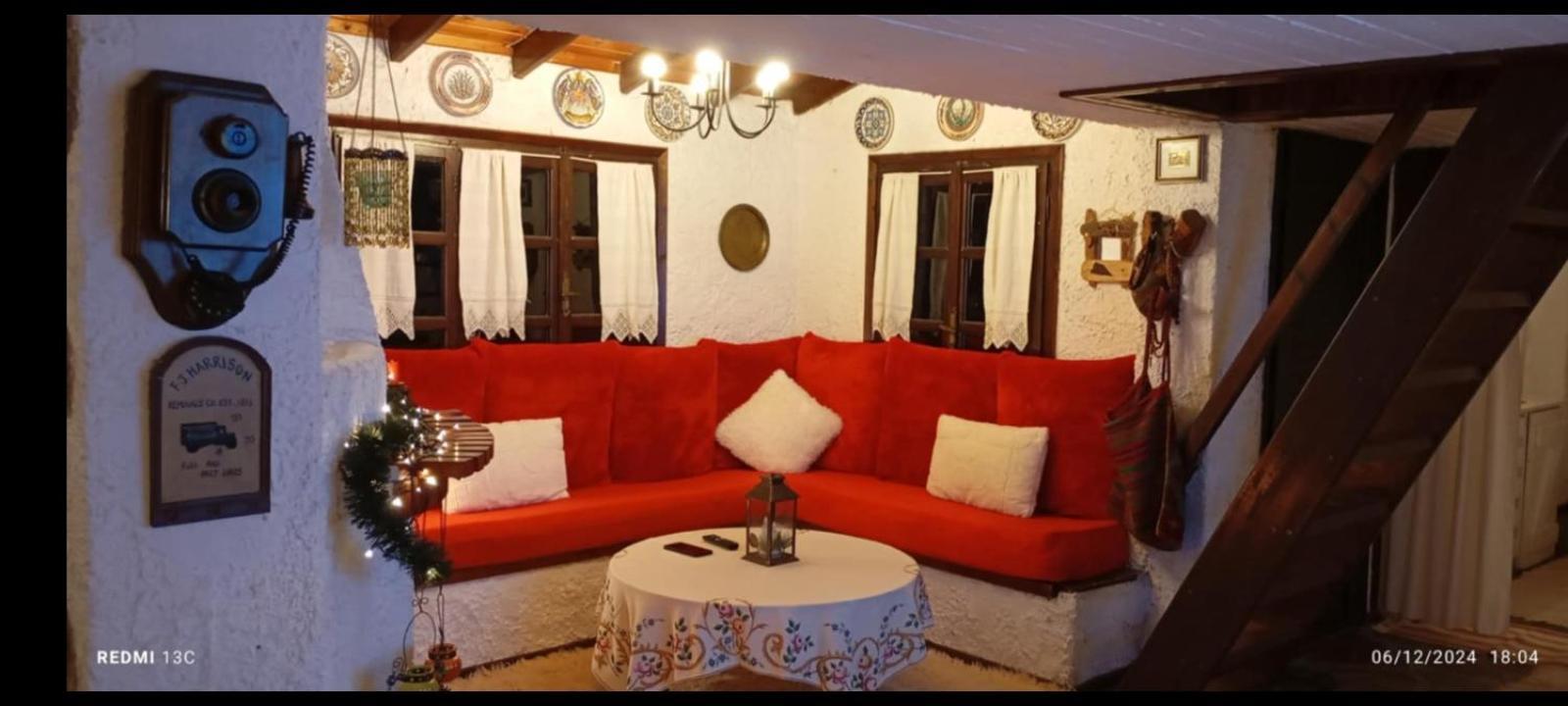 Phedra'S House Spata- Artemida Luaran gambar